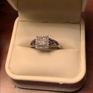 Beautiful 925 with diamonds Mothers ring!